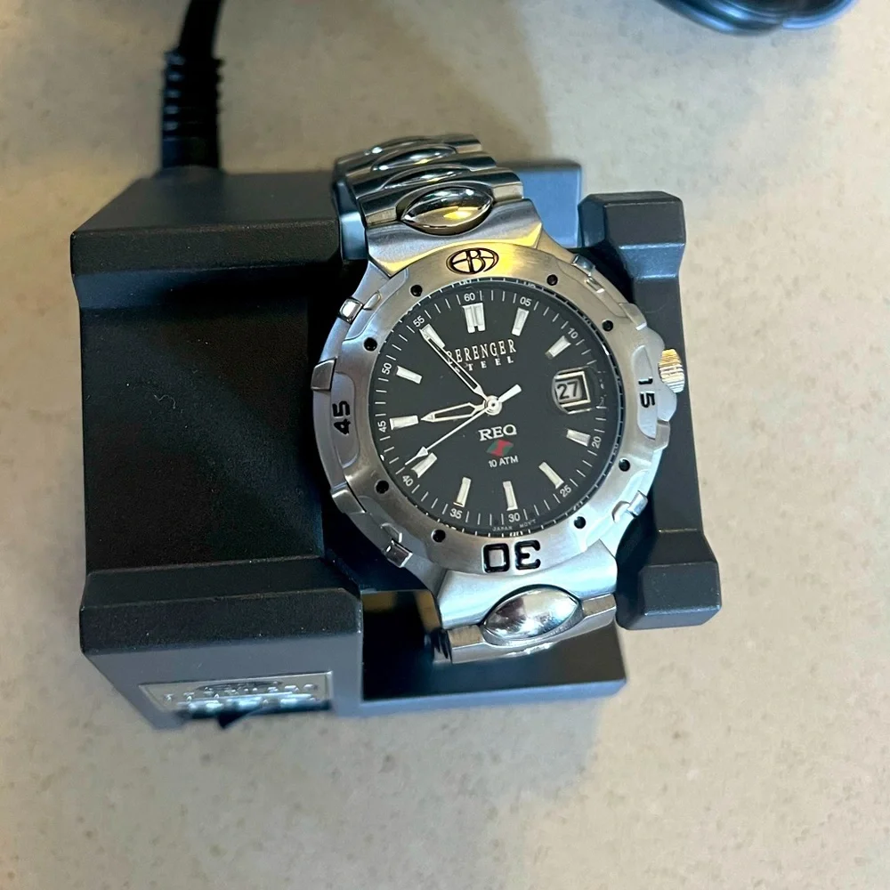 REQ‎ Rechargeable Electromagnetic Watch